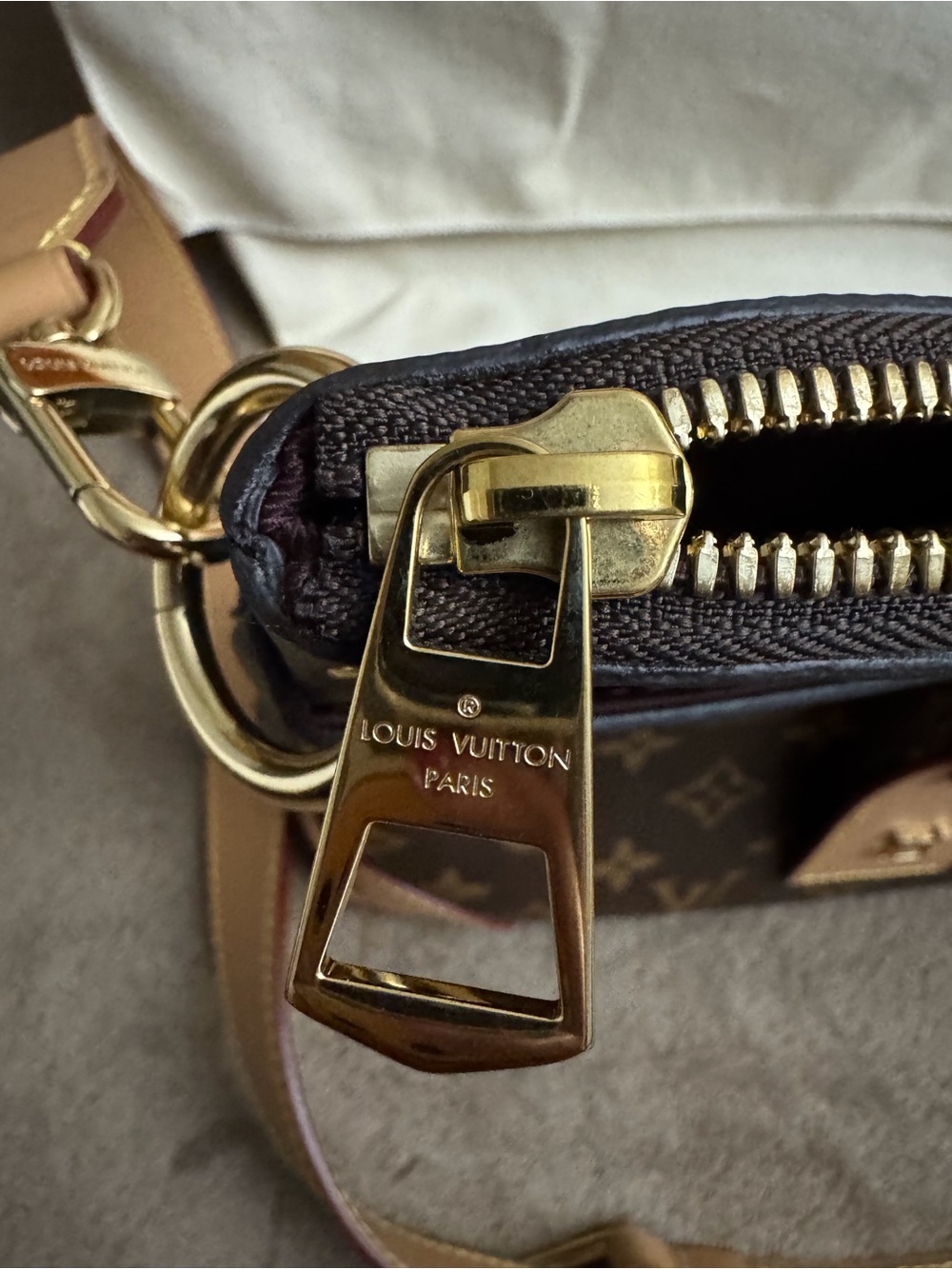 Louis Vuitton Brown Monogram Shoulder Bag with Tan Trim - Picture 6 of 8